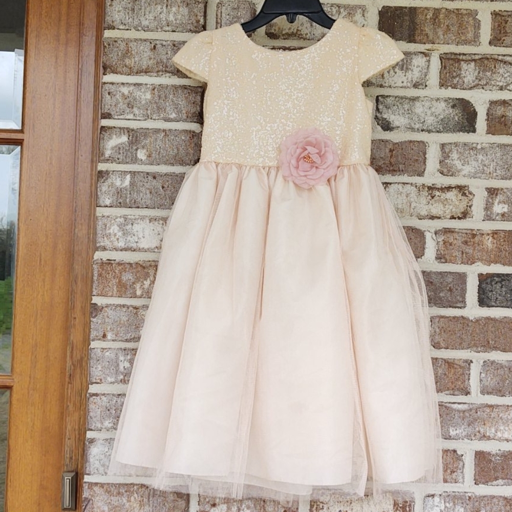 Girls peach colored dress with sequins
